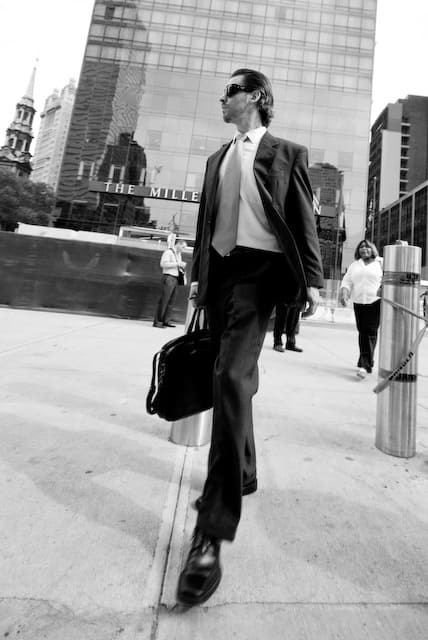 Business man at Wall Street (picture taken with Nikon D80 and Sigma EX 10-20mm F3.5 DC HSM)
