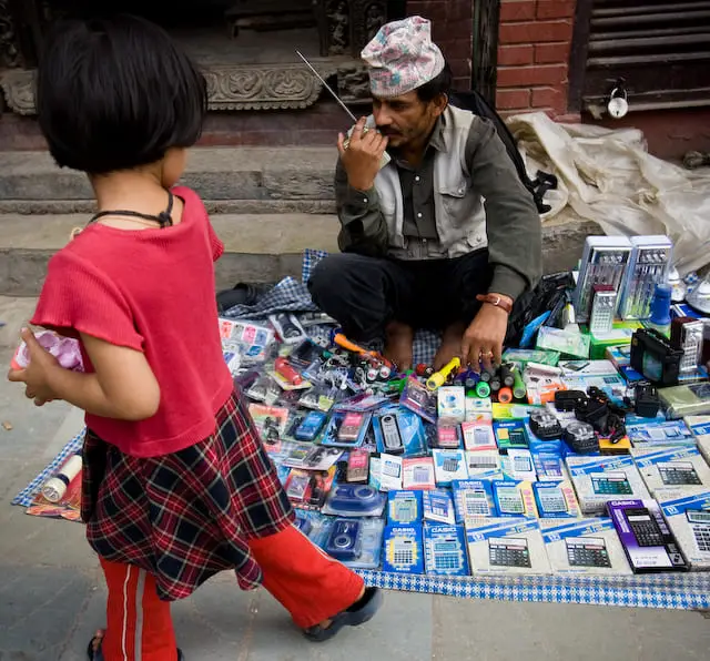 An electronics sales man (picture taken with Canon EOS 1D Mark III and Canon EF 16-35mm F2.8 L USM)